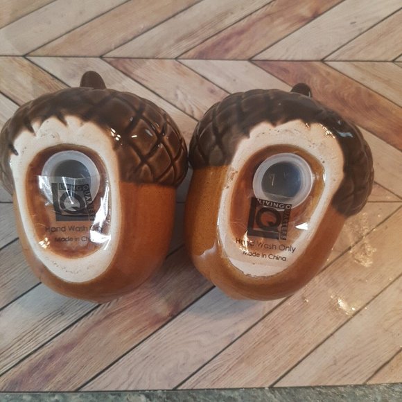 Living Quarters Acorn Salt and Pepper Shakers Ceramic Thanksgiving Fall NEW - Picture 8 of 10